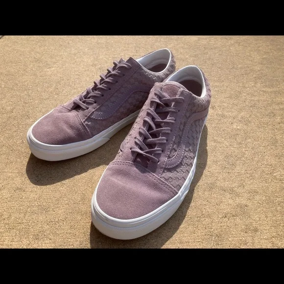 Lavender Suede checkerboard Vans size 5.5 men’s / 7 women’s. - Picture 2 of 3